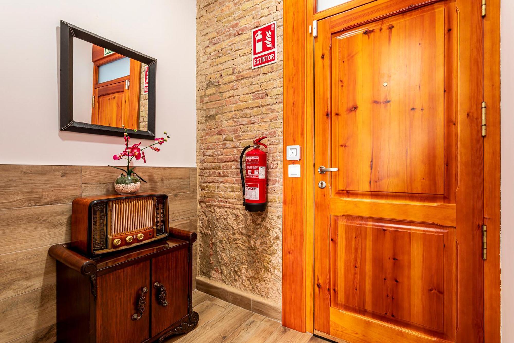 Flats Piera Valencia Center Apartment ภายนอก รูปภาพ